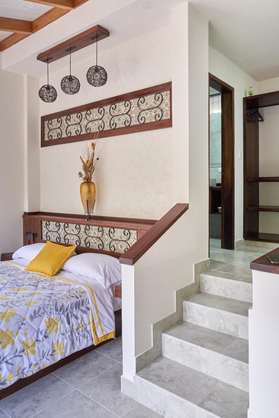 Mindo Monasterium Hotel Екстериор снимка