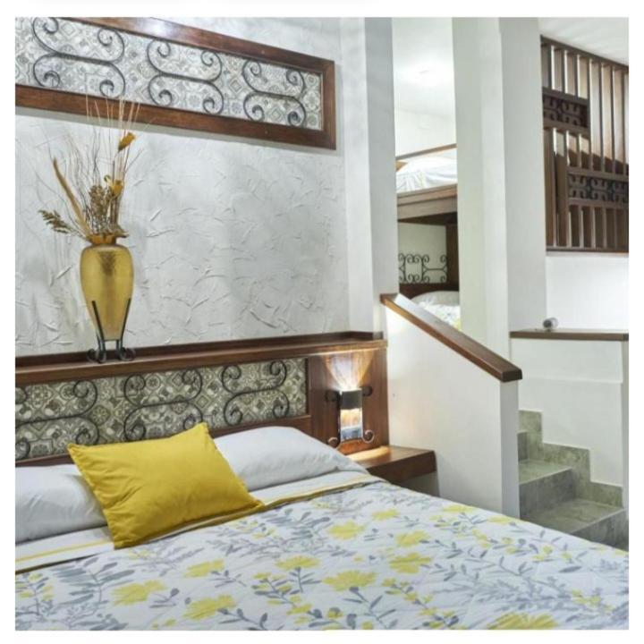 Mindo Monasterium Hotel Екстериор снимка